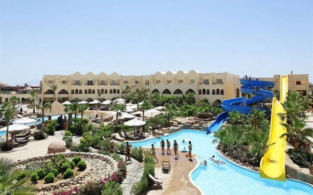 The Three Corners Palmyra Resort