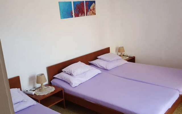 Rooms Milena - Triple Room With External Private Bathroom