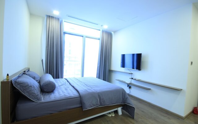 Smiley Apartment - Vinhome