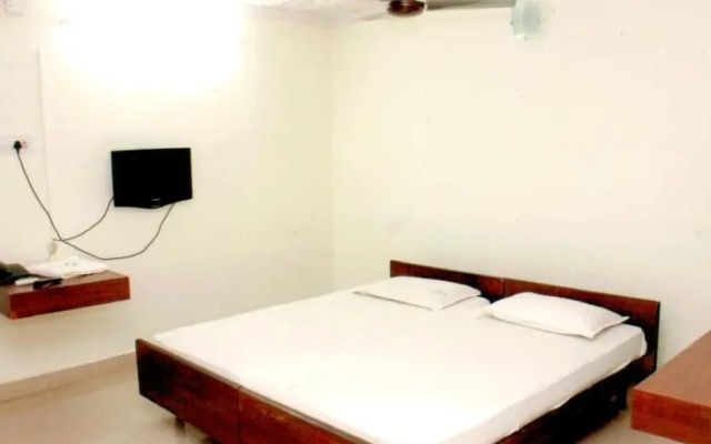 Aakash Hotel