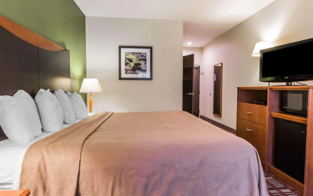 Quality Inn & Suites Birmingham - Highway 280