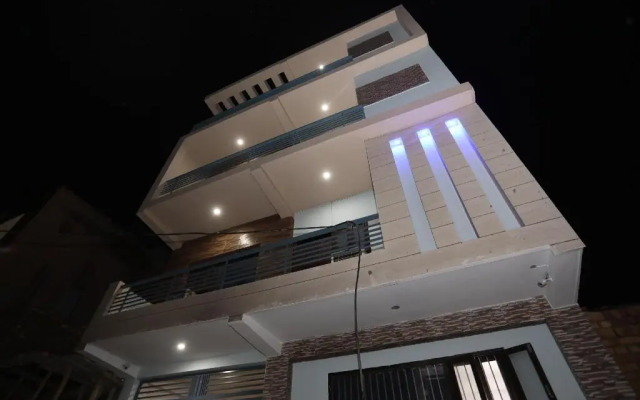 Hotel 4 Fingures Inn By OYO Rooms
