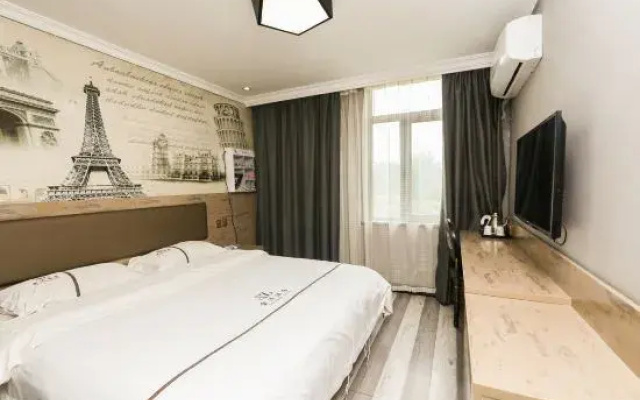 fanghua Hotel