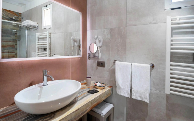 Primrose Residence Hotel