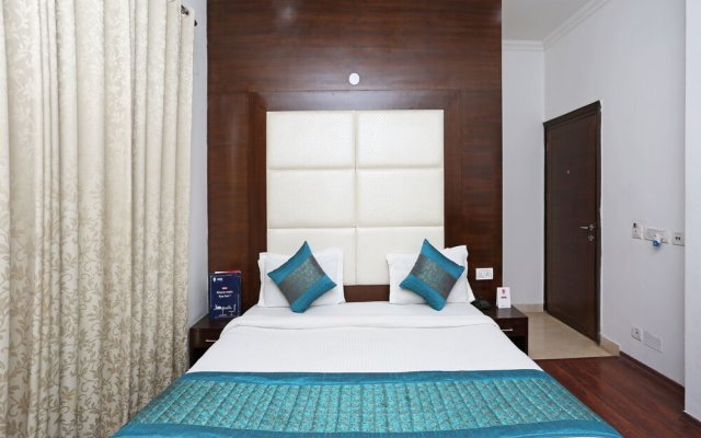 Hotel Pacific Inn Suites by OYO Rooms