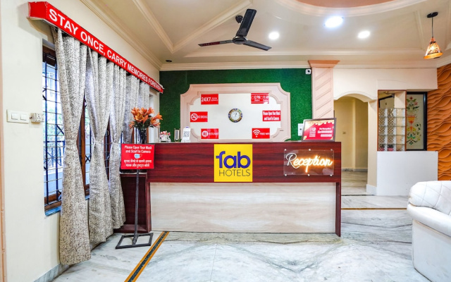 Fabhotel The Imperial Green