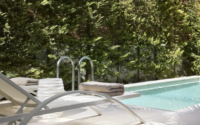 Elaia Luxury Suites Glyfada