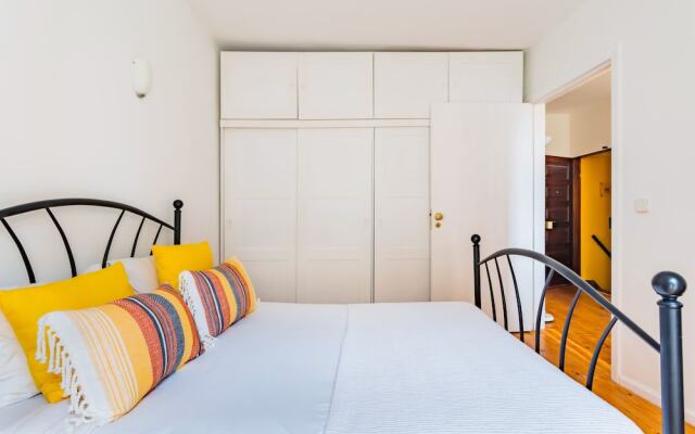 2BR at Chiado Historical Heart of Lisbon