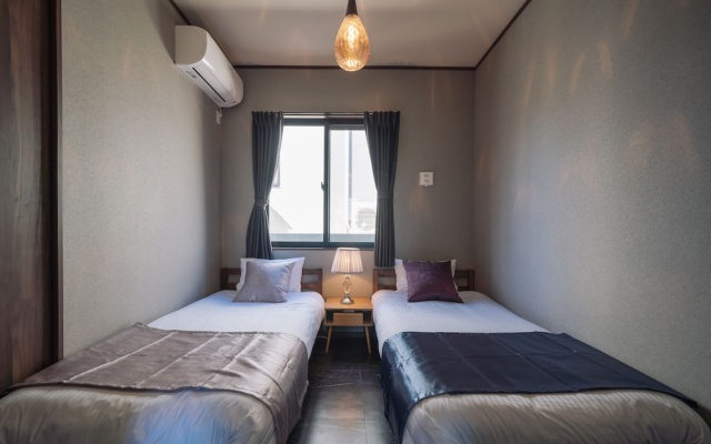 Private House u-zi house – Guest Rooms – Yaese