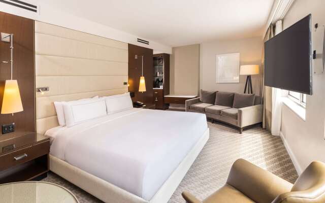 The Statler Dallas Curio Collection By Hilton