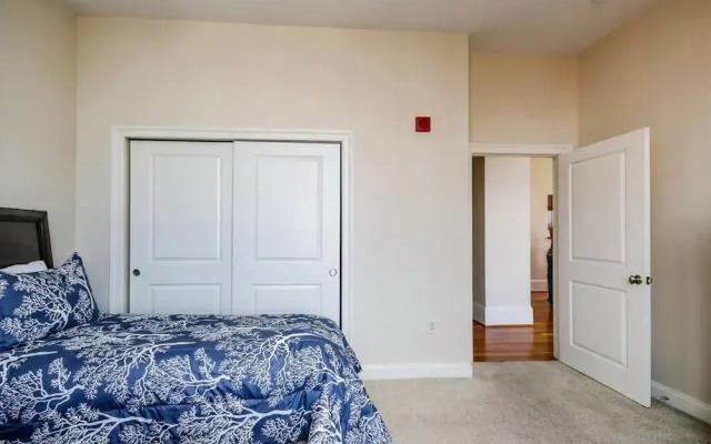 Fantastic 2 bedrooms apt. Harbor