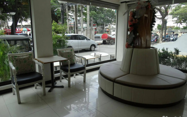 M Hotel Manila