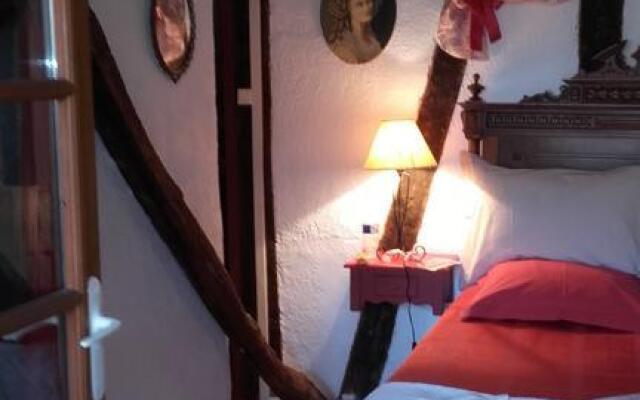 Le Colombier De Cyrano Et Roxane