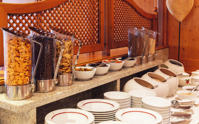 Hotel Alpenroyal Jerzens