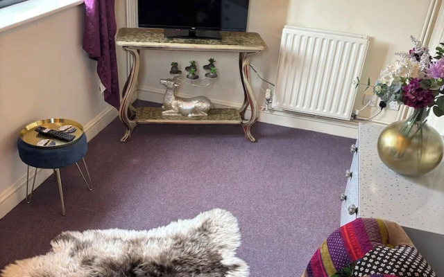 Crown Lodge Bed & Breakfast