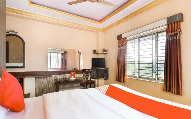 OYO 71174 Hotel Red Velvet