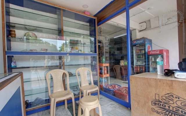 Rt Residency by OYO Rooms
