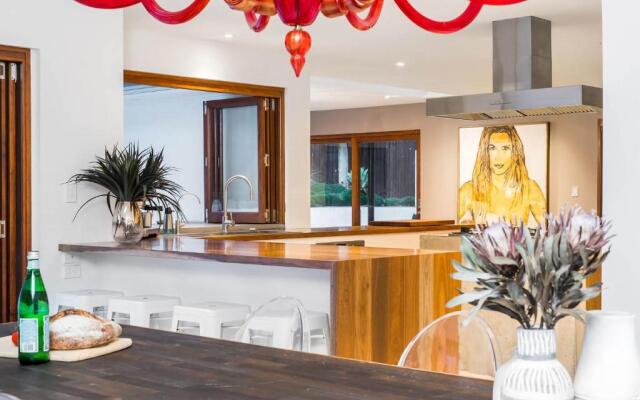 Your Luxury Escape One Coral