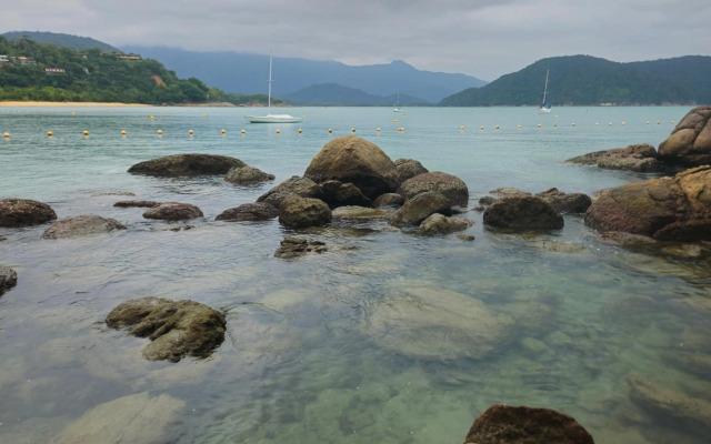 Apartamento super mobilhado com piscina e churrasqueira