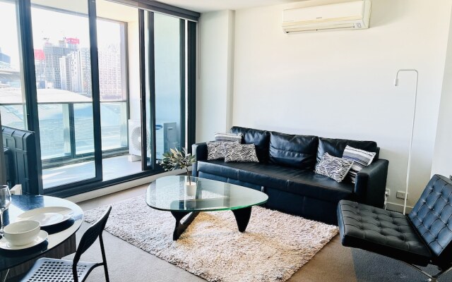 Readyset Apartments at Hudson