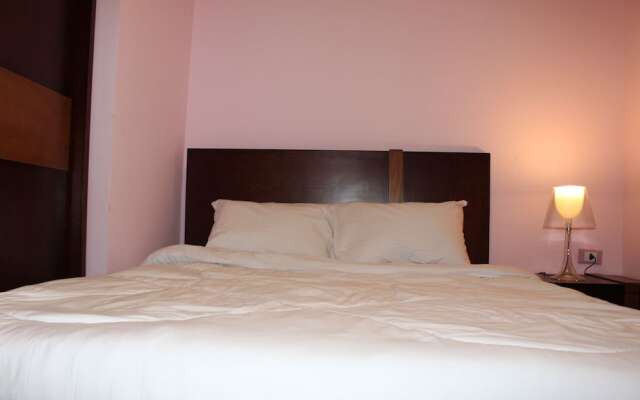 Magic Golden pyramids Inn