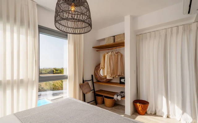 Villa Ama Plaka With 3 Bedrooms and 3 Bathrooms