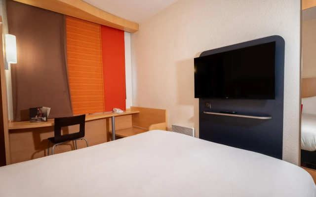 ibis Paris Pont De Suresnes