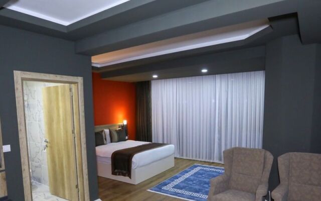 Montana Hotel