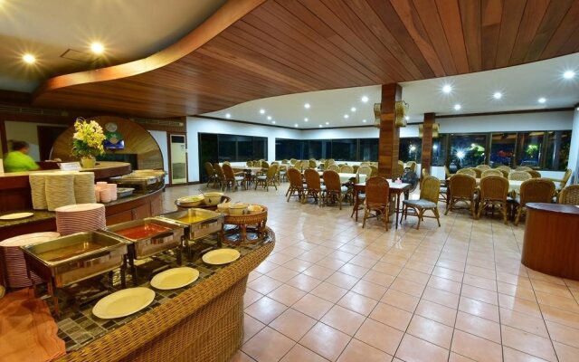 100 Islands Resort & Spa