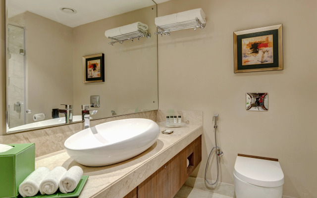 Holiday Inn Kolkata Airport by IHG