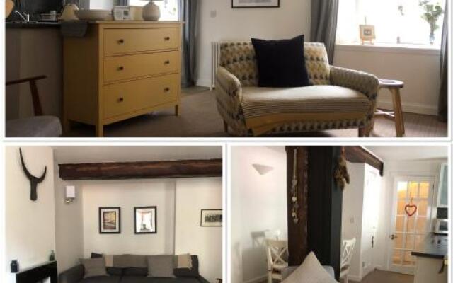 The Cooperage Apartment No 6, The Shore