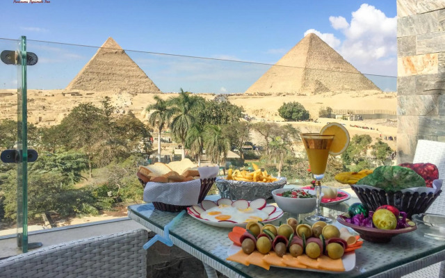 Panorama Pyramids Inn