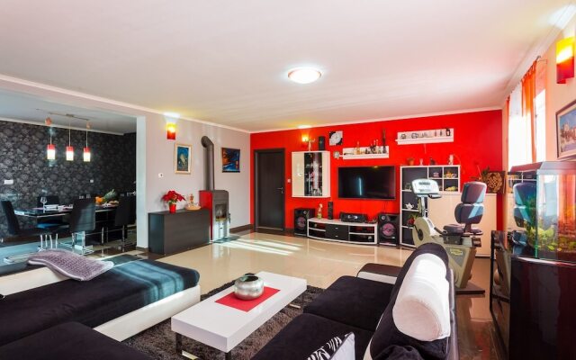 Holiday House Klaric