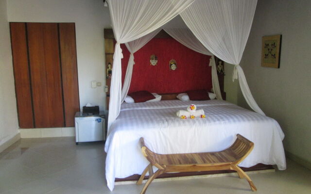 The Tanis Beach Resort Nusa Lembongan