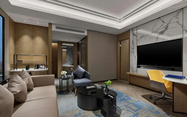 DoubleTree by Hilton Chengdu Riverside - Close to Panda Base and Chengdu East Railway