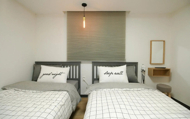 Heima Guesthouse Hongdae