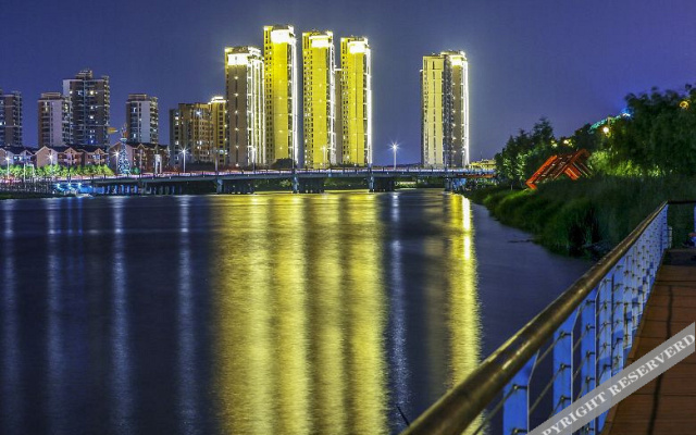 Yunshang Light Luxury Hotel (Taizhou Huangyan Branch)