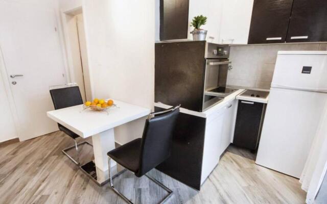 Apartments Laledo