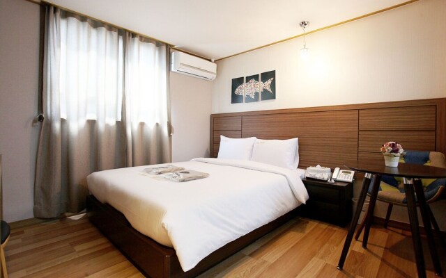 Yeongdeungpo Free Hotel