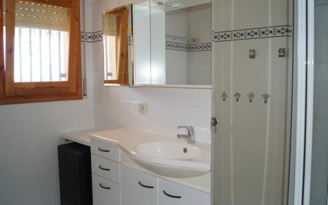 House - 3 Bedrooms - 107931