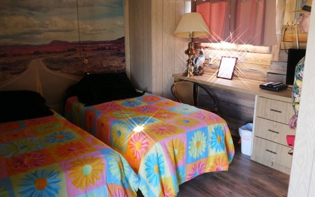 Happy Trails Campground  Mini Motel