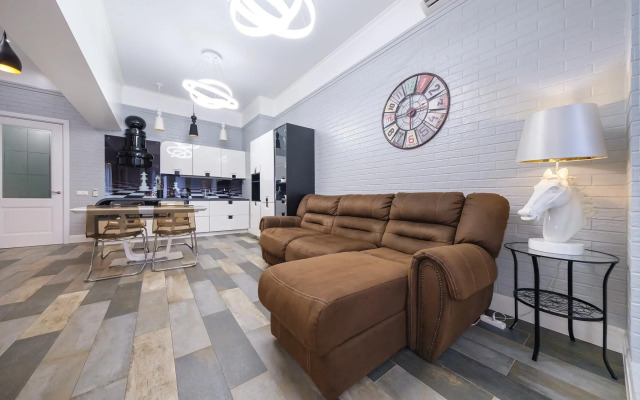 Tour-Voyazh (Тур-Вояж) на улице Черноморская