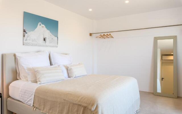 Halu Luxury Villa - 8 Bedrooms