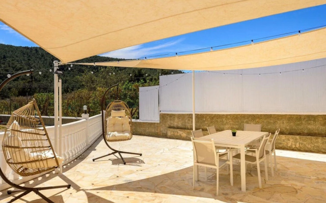 Attractive Villa With Private Pool