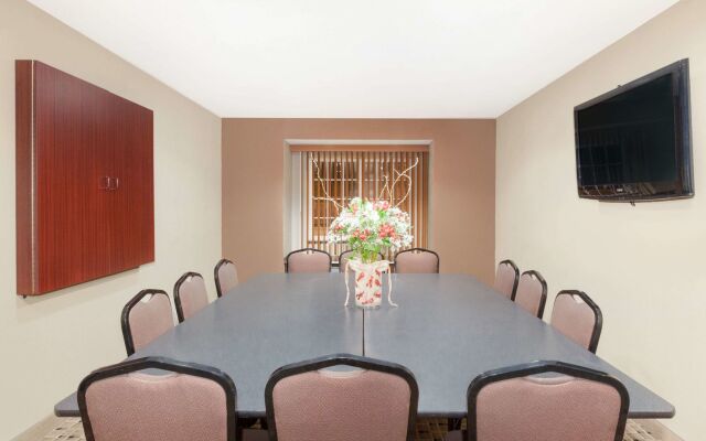 Studio 6 Suites - Breaux Bridge, La