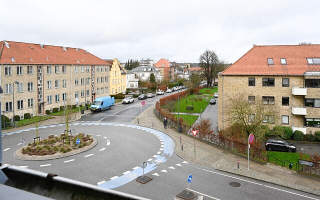 Modern 2-bedroom Apartment in the Family-friendly Suburbs of Copenhagen