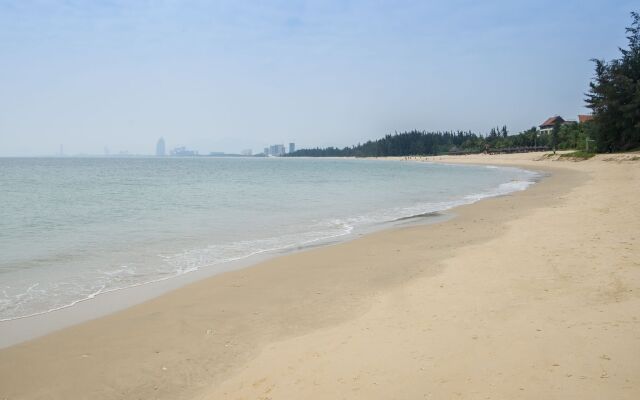 Sanya Haitang Bay Bai Li Hotel