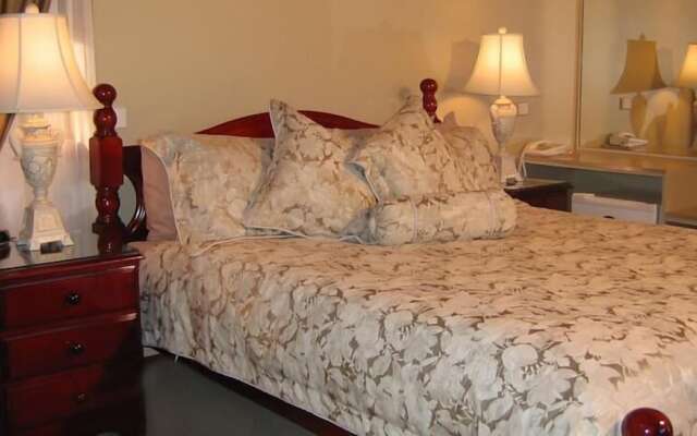 Riverwood Downs Mountain Valley Resort