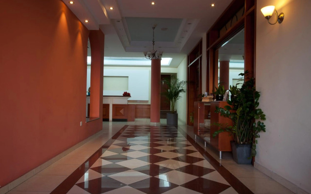 Pyramos Hotel