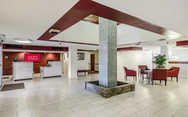 Red Roof Inn PLUS+ Wichita East